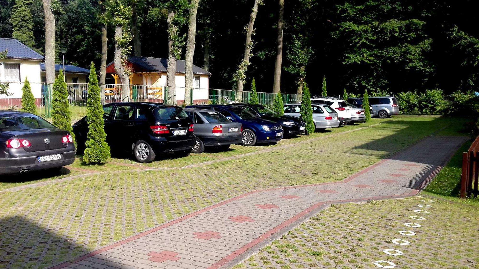 Apartament Ikar Z Wlasnym Ogrodkiem, Bardzo Blisko Morza Rewal Exterior photo